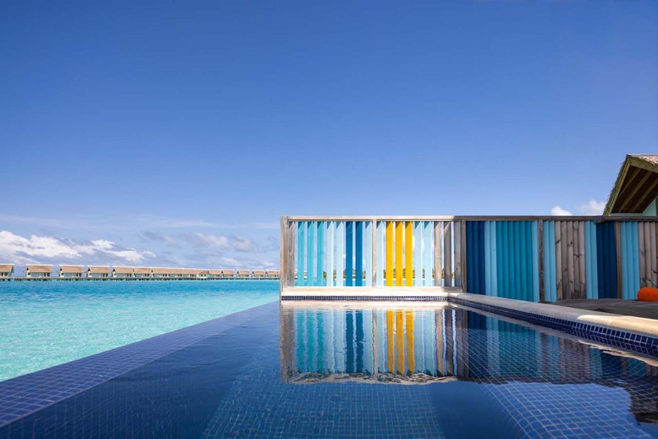 Hard Rock Hotel Maldives - Complimentary Roundtrip Speed Boat Transfer Until 31St October 2025 Emboodhoo Lagoon Ngoại thất bức ảnh The swimming pool at the resort